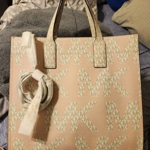 Michael Kors AUTHENTIC purse